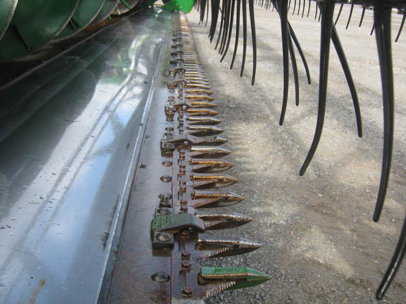 Flex Head  John Deere 925 Flex Head Photo